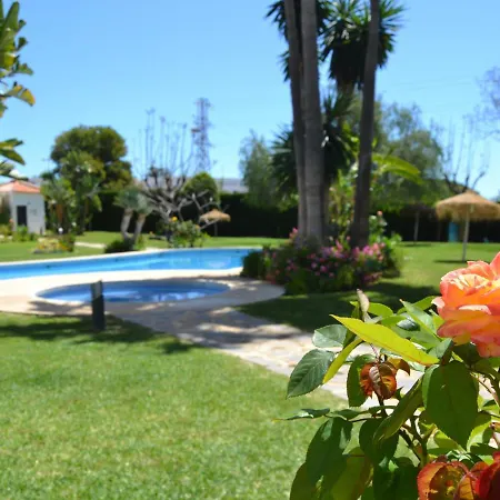 Luxury Garden Apartment - Walking Distance To The Sea Sitio de Calahonda Exterior foto