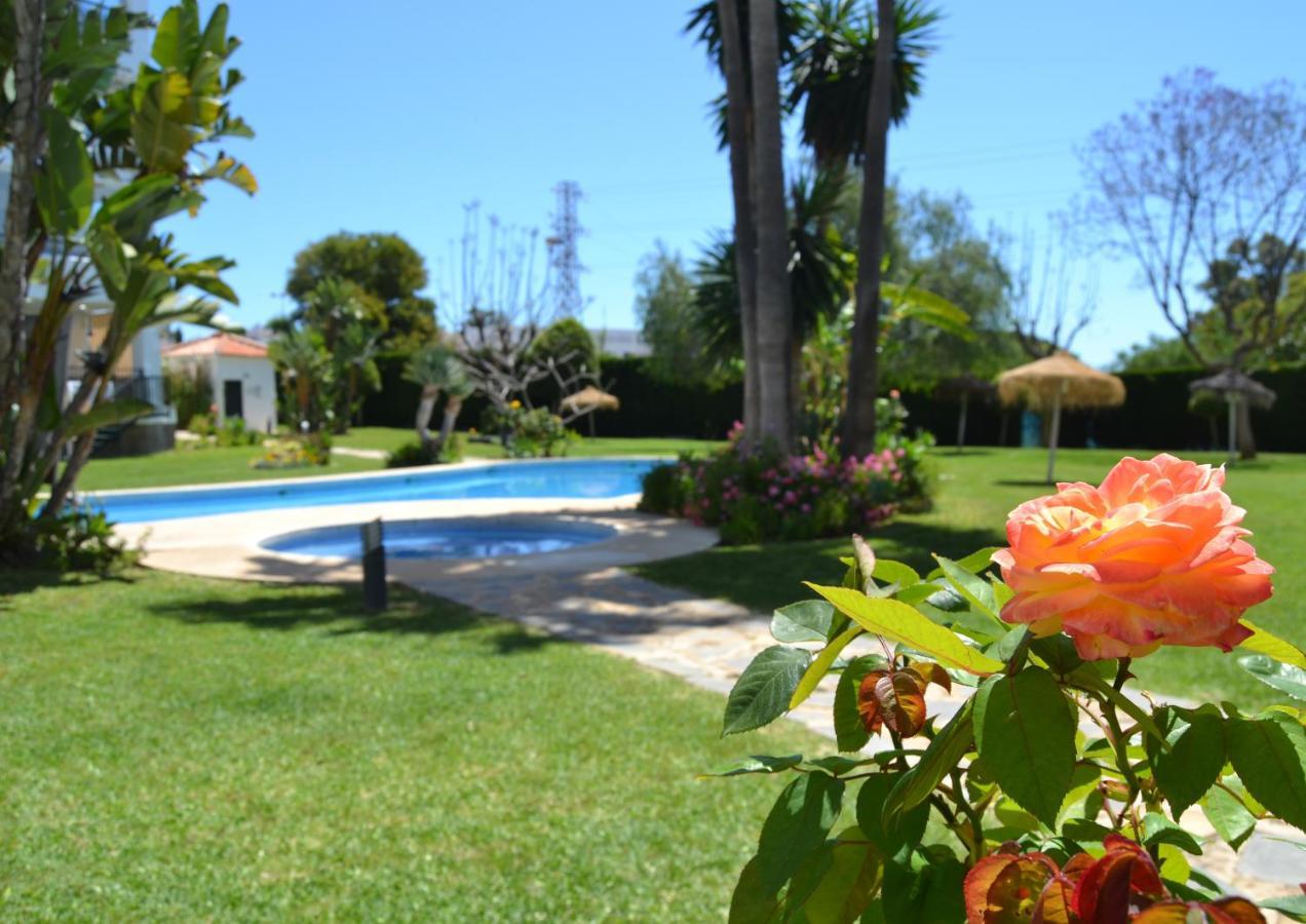 Apartment Luxury Garden - Walking Distance To The Sea *