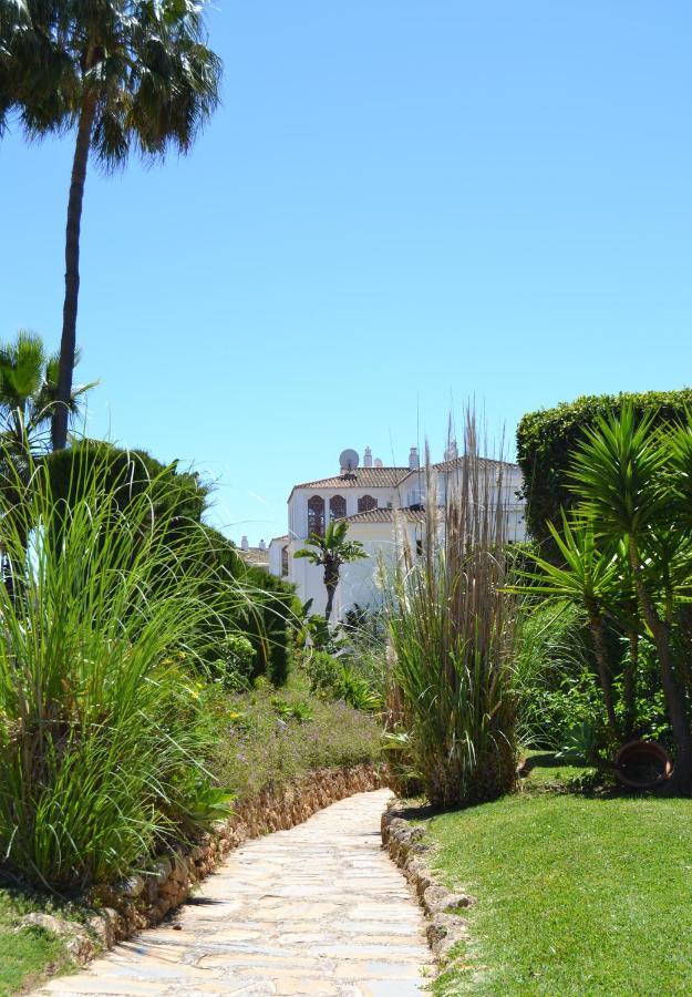 Luxury Garden - Walking Distance To The Sea *