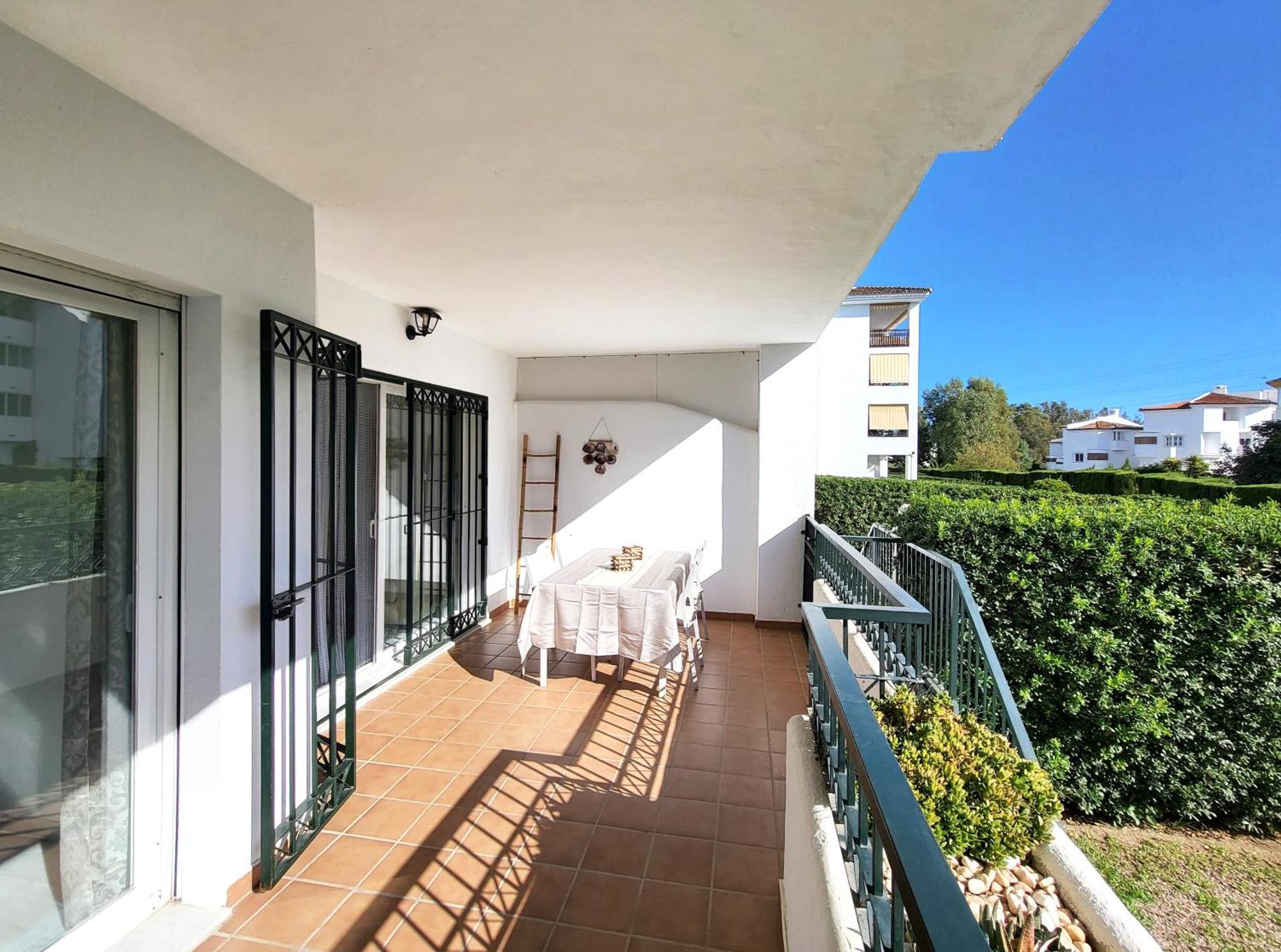 Luxury Garden - Walking Distance To The Sea * Sitio de Calahonda